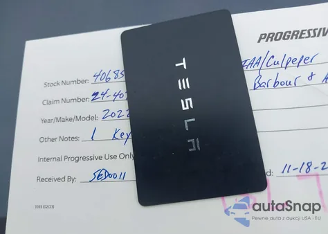 2022 Tesla Model Y Performance Dual Motor All-Wheel Drive from USA, damaged, VIN 7SAYGDEF7NF397558